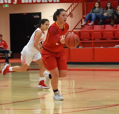 Dale's Dani Manning looks ahead after pulling down a rebound. Photo by Vicki Droddy.